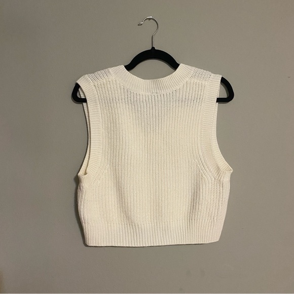 H&M Cream Ribbed Knit Sweater Vest Cropped Top - Picture 3 of 3